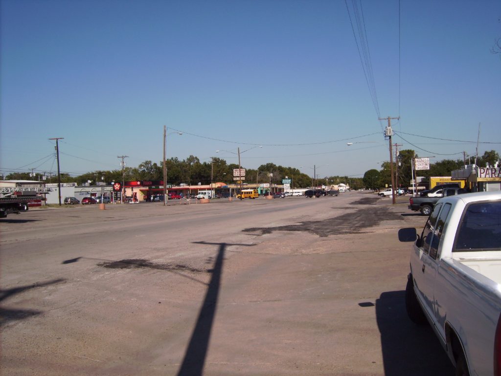 Jefferson Boulevard through Cockrell Hill, Texas
