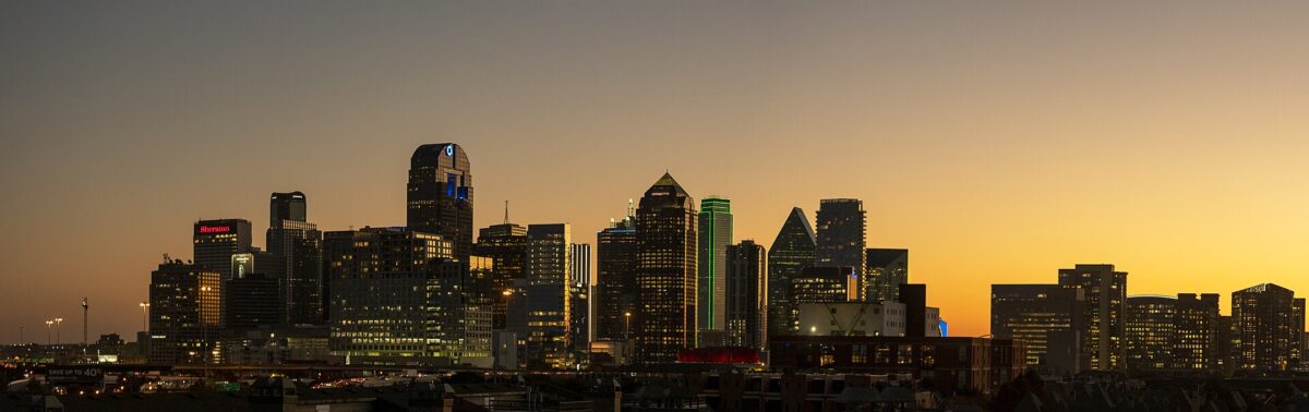 Downtown Dallas, Texas skyline at dusk