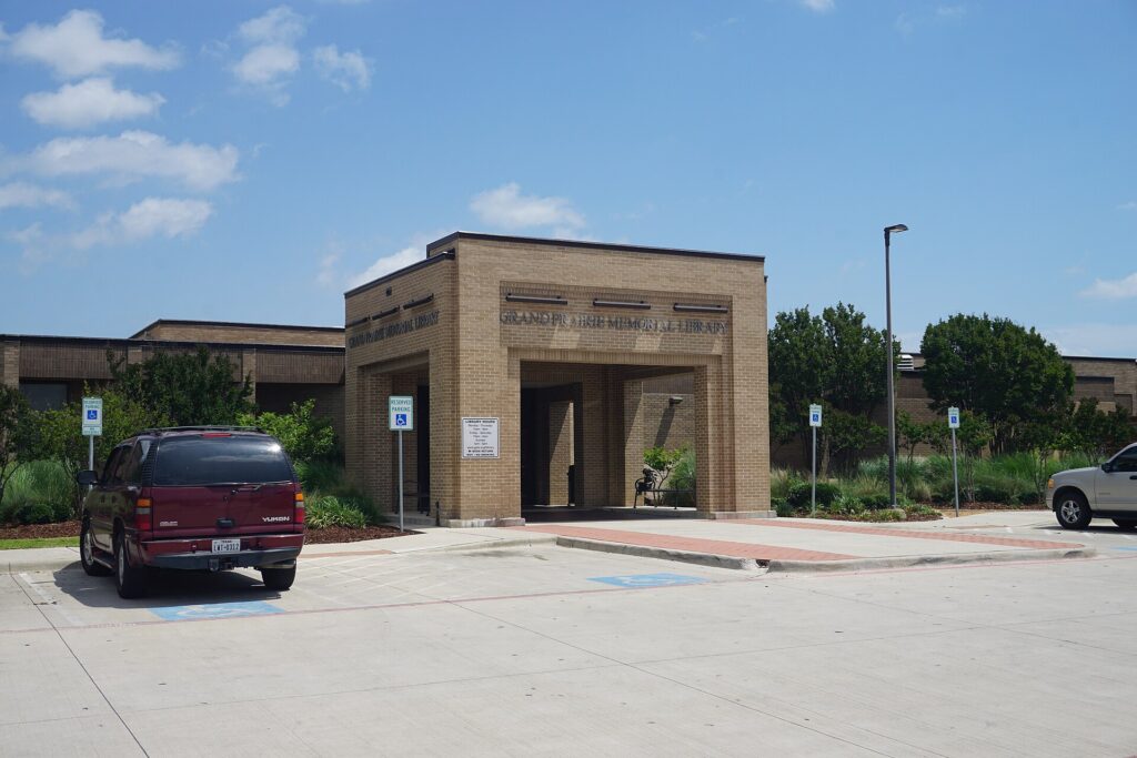 Grand Prairie Main Library in Grand Prairie, Texas